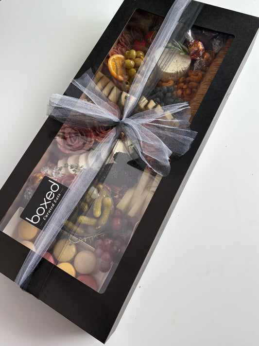 Deluxe Charcuterie Box